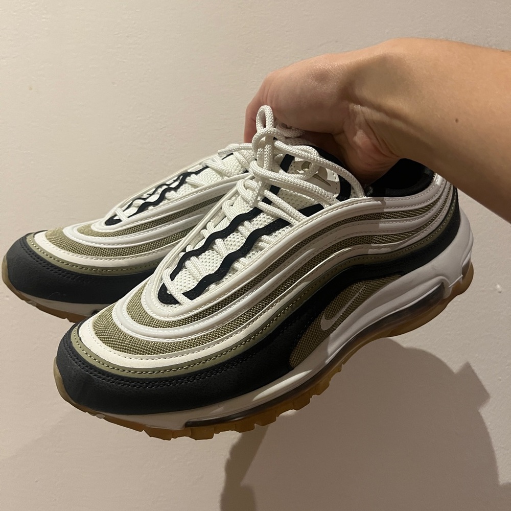Nike Air Max 97 in Neutral Olive